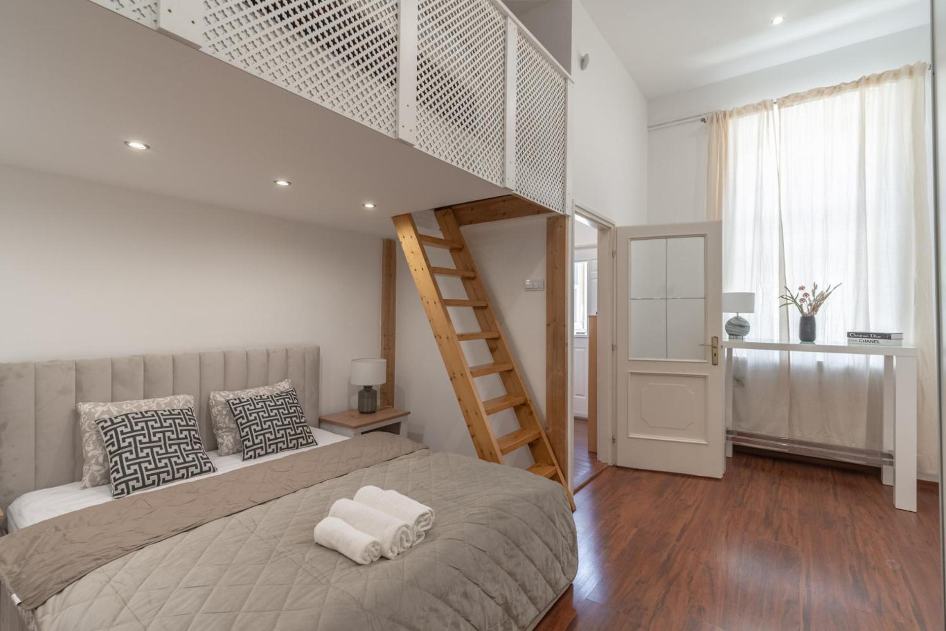 Deluxe And Cozy City Center Suite For 8Ppl Budapest Eksteriør bilde